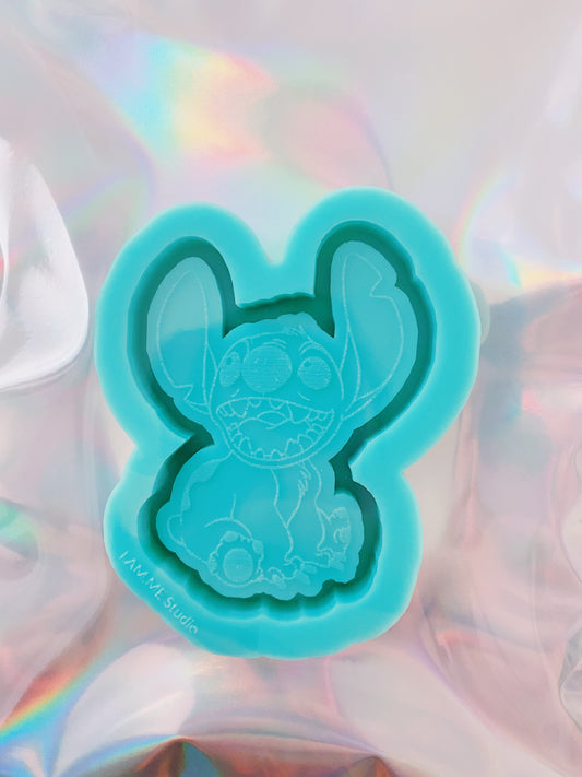 Stitch (Shaker) mold
